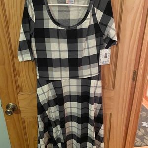 NWT Lularoe Nicole